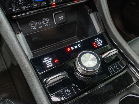Used 2025 Jeep Grand Cherokee L Overland AWD/4WD image 26