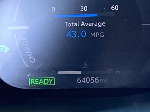 Certified 2024 Toyota RAV4 XSE w/ Advanced Technology Package AWD/4WD image 36