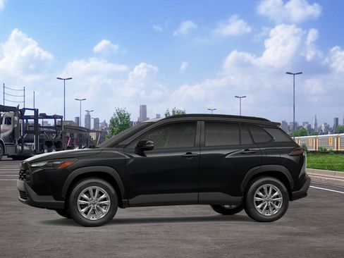 New 2026 Toyota Corolla Cross LE w/ Moonroof Package image 3