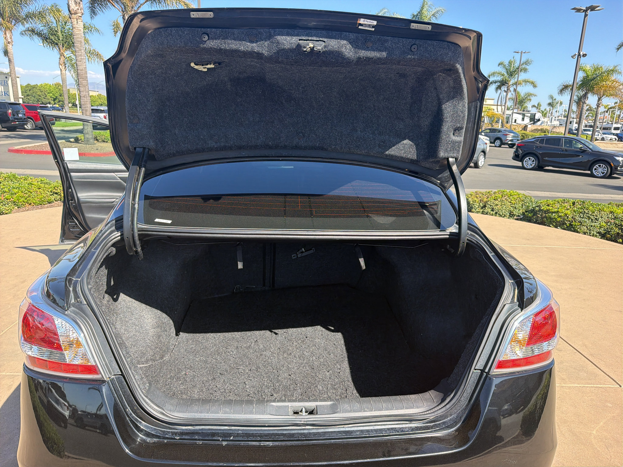 Used 2015 Nissan Altima 2.5 S w/ Power Driver Seat Package FWD image 18