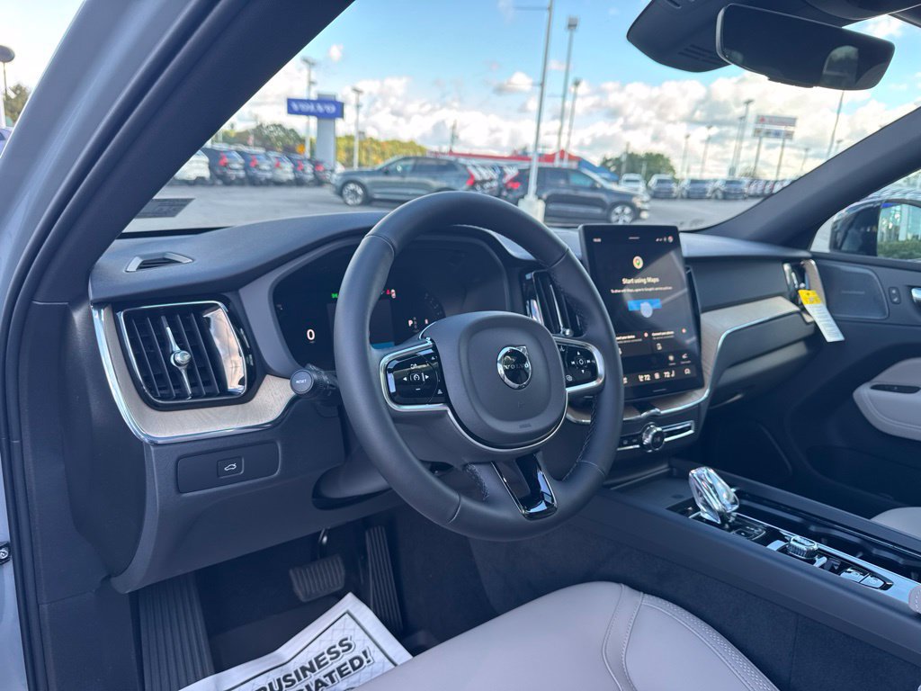 Used 2027 Volvo XC60 B5 Plus AWD/4WD image 20