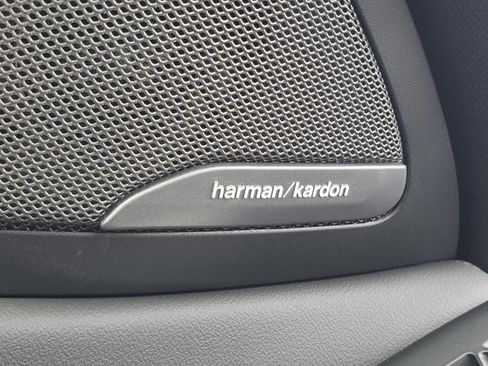 New 2026 BMW X6 xDrive40i w/ Executive Package image 10