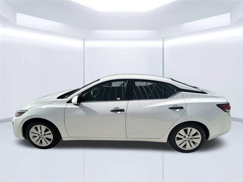Used 2025 Nissan Sentra S FWD image 10