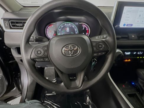 Used 2024 Toyota RAV4 LE image 18