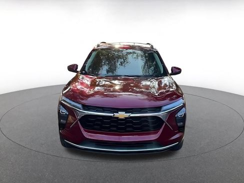 Used 2025 Chevrolet Trax LT image 4