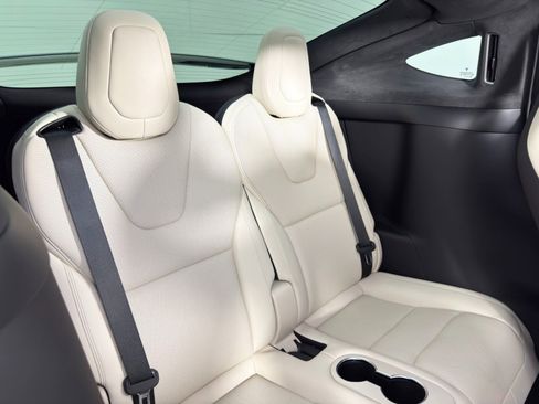 Used 2023 Tesla Model X image 42