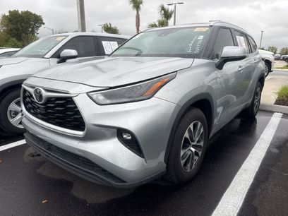 Used 2024 Toyota Highlander XLE