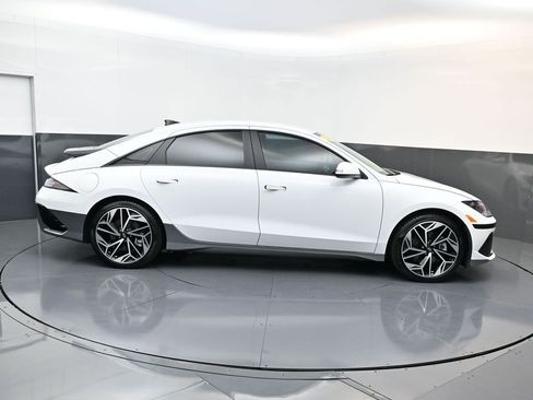 Certified 2024 Hyundai Ioniq 6 SEL image 3