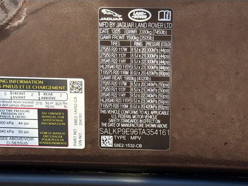 New 2026 Land Rover Range Rover SE image 44