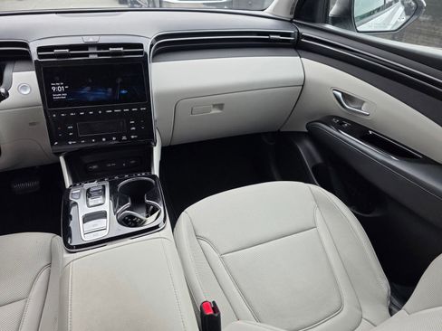 Used 2022 Hyundai Tucson Limited image 13