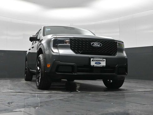 New 2026 Ford Maverick Lariat w/ Black Appearance Package image 30