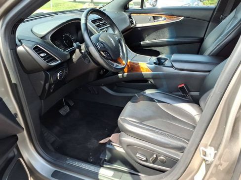 Used 2016 Lincoln MKX Select w/ Climate Package AWD/4WD image 10