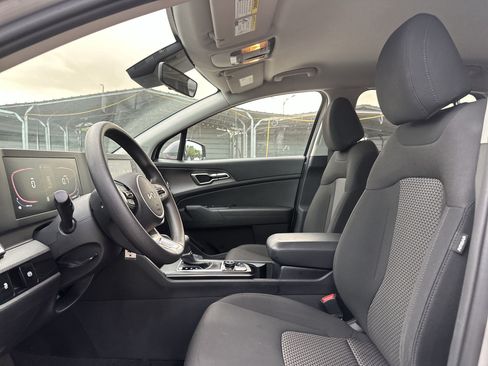 Certified 2023 Kia Sportage LX FWD image 13