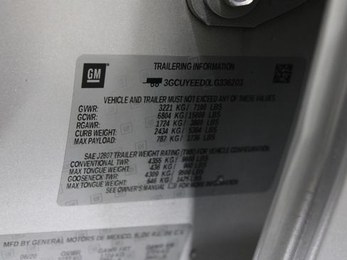 Used 2020 Chevrolet Silverado 1500 RST image 45