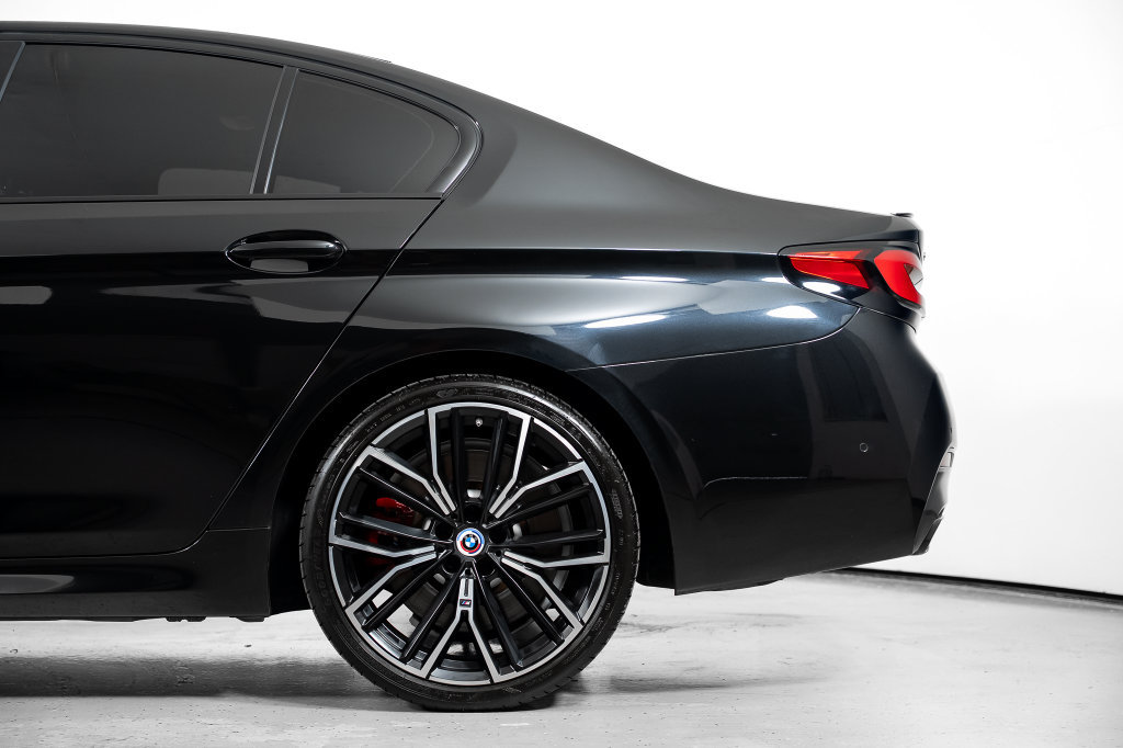 Used 2023 BMW M550i xDrive AWD/4WD image 15