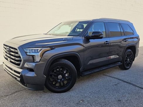 Used 2024 Toyota Sequoia Limited image 1