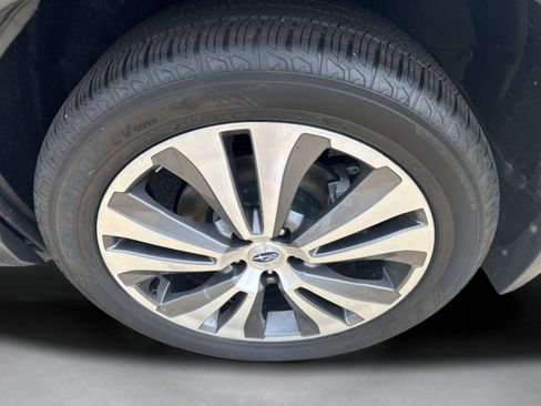 Used 2022 Subaru Ascent Limited w/ Technology Package AWD/4WD image 11