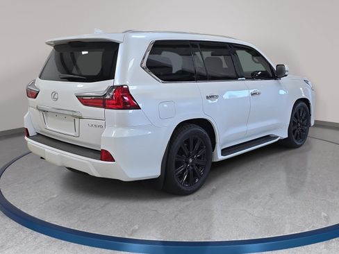 Used 2021 Lexus LX 570 4WD w/ Luxury Package image 6