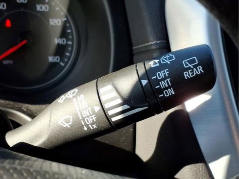Used 2023 GMC Terrain SLE w/ Driver Convenience Package FWD image 28