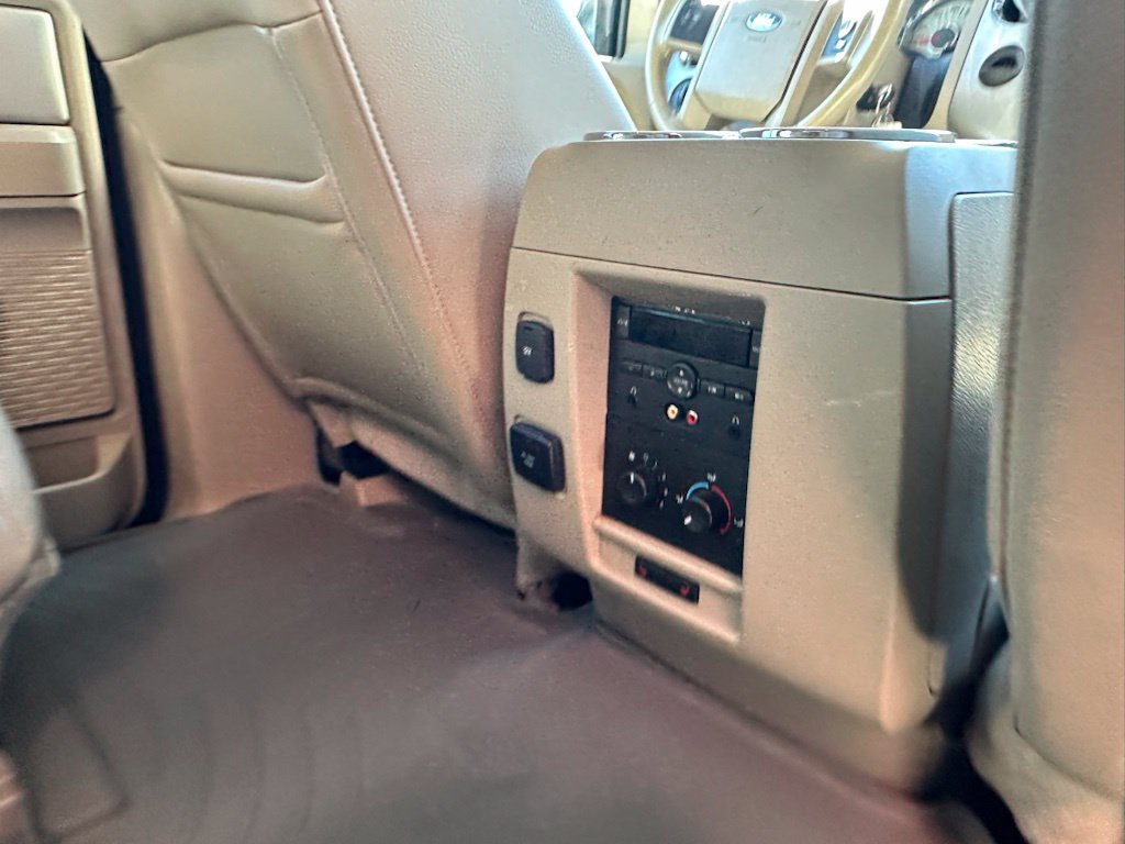 Used 2014 Ford Expedition Limited w/ Equipment Group 301A RWD image 38