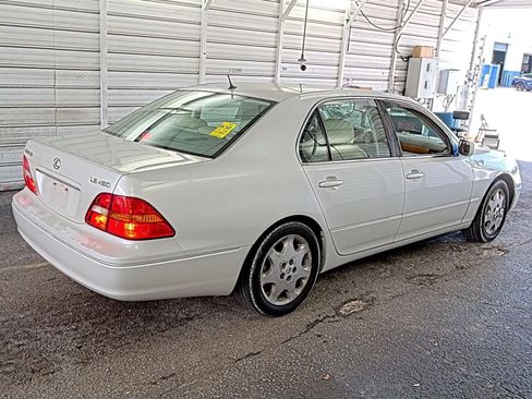 Used 2003 Lexus LS 430 RWD image 3
