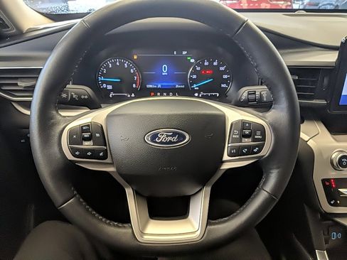 Used 2023 Ford Explorer XLT w/ Equipment Group 202A image 18