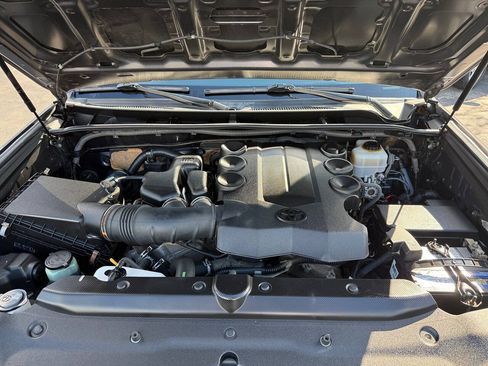 Used 2014 Toyota 4Runner Trail AWD/4WD image 97