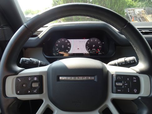 Certified 2024 Land Rover Defender 110 S AWD/4WD image 30