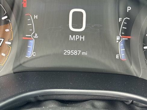 Used 2025 Jeep Compass Trailhawk AWD/4WD image 32