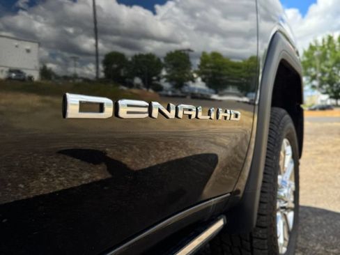Used 2022 GMC Sierra 3500 Denali w/ Denali Black Diamond Edition AWD/4WD image 54