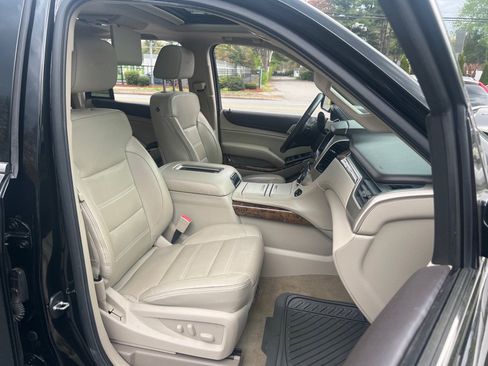 Used 2015 GMC Yukon Denali w/ Open Road Package AWD/4WD image 18