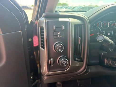 Used 2018 Chevrolet Silverado 1500 High Country AWD/4WD image 26