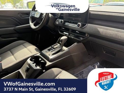 Used 2024 Chevrolet Colorado W/T RWD image 9