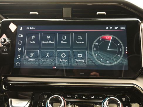 Used 2025 GMC Sierra 2500 AT4X image 33