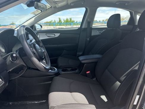 Used 2024 Kia Forte LXS image 23