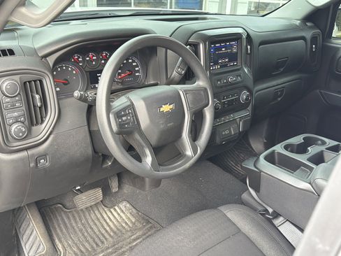 Used 2025 Chevrolet Silverado 1500 Custom AWD/4WD image 14