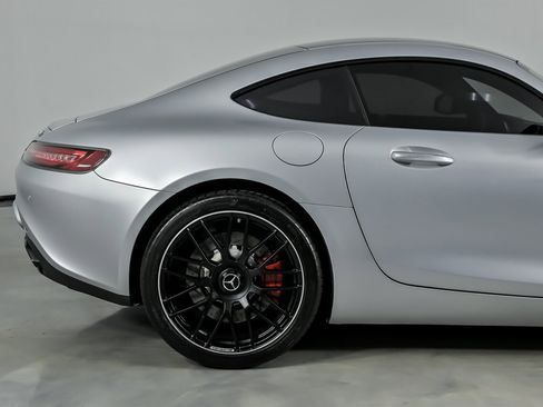 Used 2018 Mercedes-Benz AMG GT S image 13
