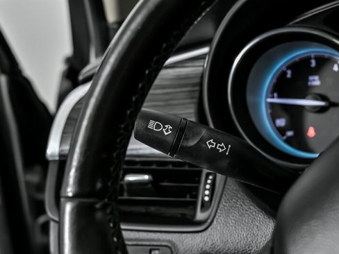 Used 2017 Buick Envision Essence image 26