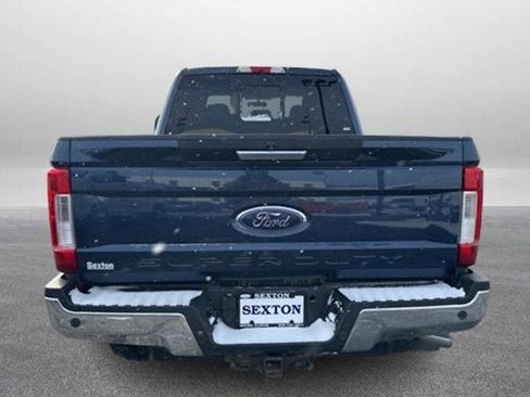 Used 2017 Ford F350 Lariat w/ Chrome Package image 9