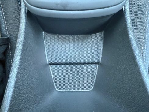 Used 2024 Chevrolet Trax LS w/ LS Convenience Package FWD image 19