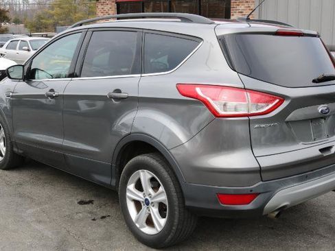 Used 2014 Ford Escape SE w/ Equipment Group 201A image 6