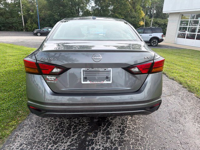Used 2024 Nissan Altima 2.5 SV FWD image 7