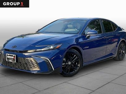 Used 2025 Toyota Camry SE w/ Multimedia Upgrade Package