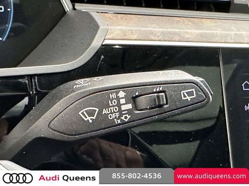 Used 2019 Audi e-tron Premium Plus image 31