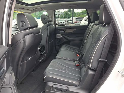 Used 2026 Acura MDX SH-AWD w/ Advance Package image 10