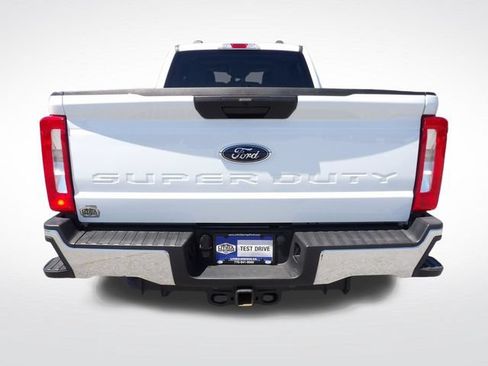 Certified 2024 Ford F250 XLT w/ FX4 Off-Road Package AWD/4WD image 10