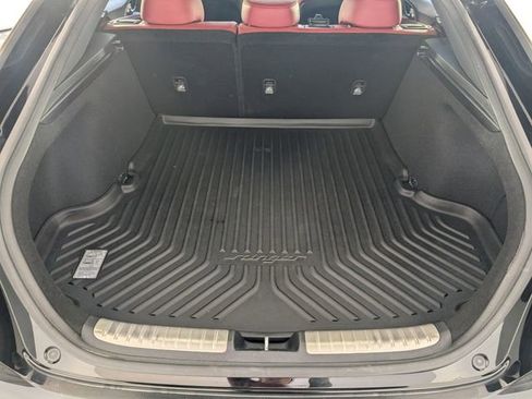 Used 2018 Kia Stinger GT1 image 31