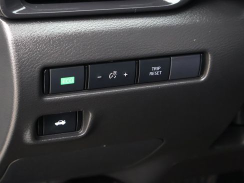 Used 2024 Nissan Sentra S image 22