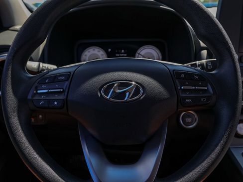 Used 2023 Hyundai Kona SE FWD image 25