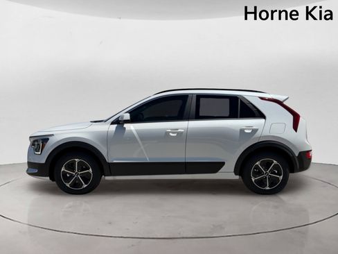 New 2026 Kia Niro LX FWD image 6